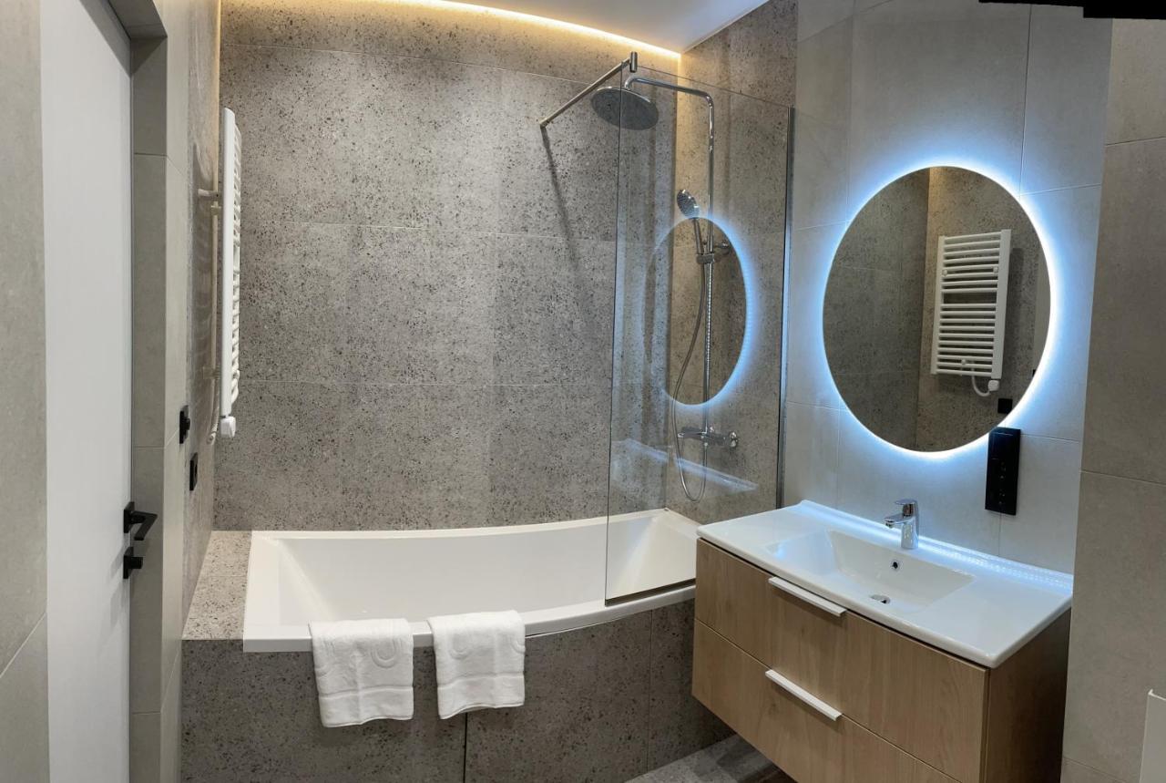 Cities Gallery Apartments Lviv Eksteriør bilde